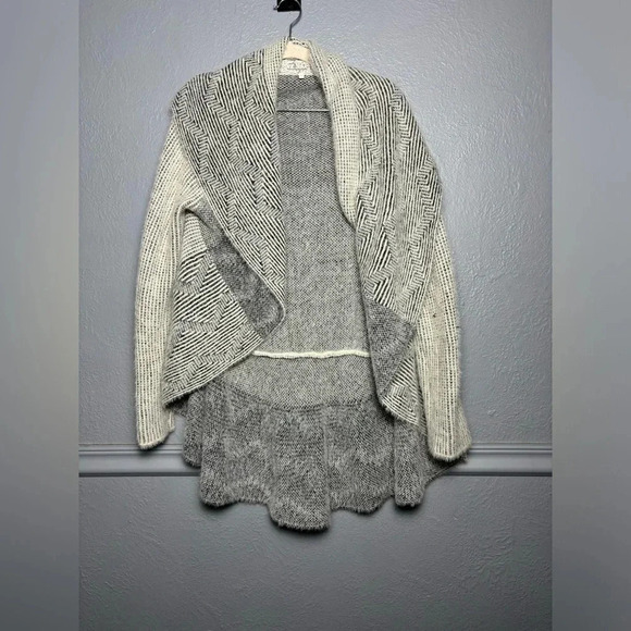 Pink Martini | soft | fuzzy | open front | long sleeve | cardigan | l - Picture 1 of 8